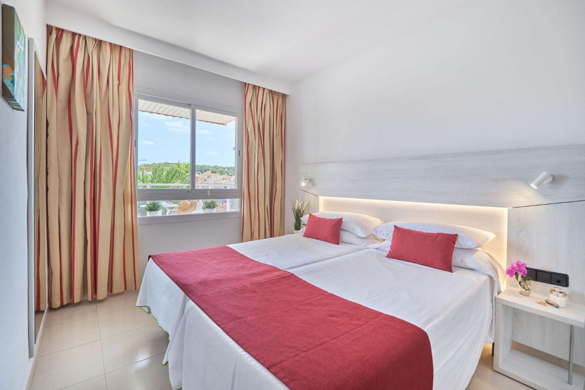 Hotel Illot Suites 卡拉纳雅达 外观 照片
