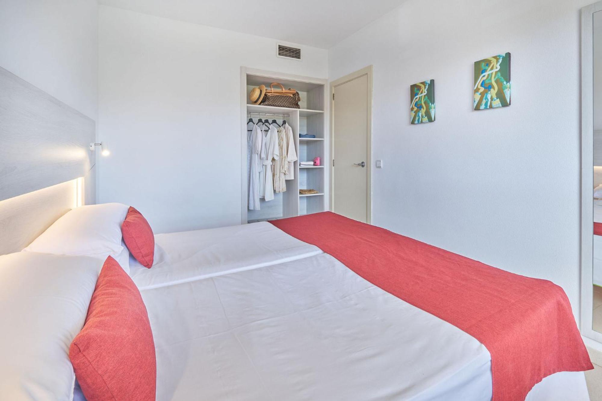 Hotel Illot Suites 卡拉纳雅达 外观 照片